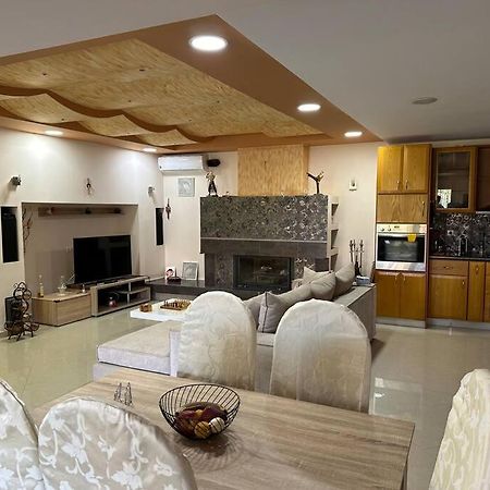 Вилла Lux House With Garden Kampos  Экстерьер фото