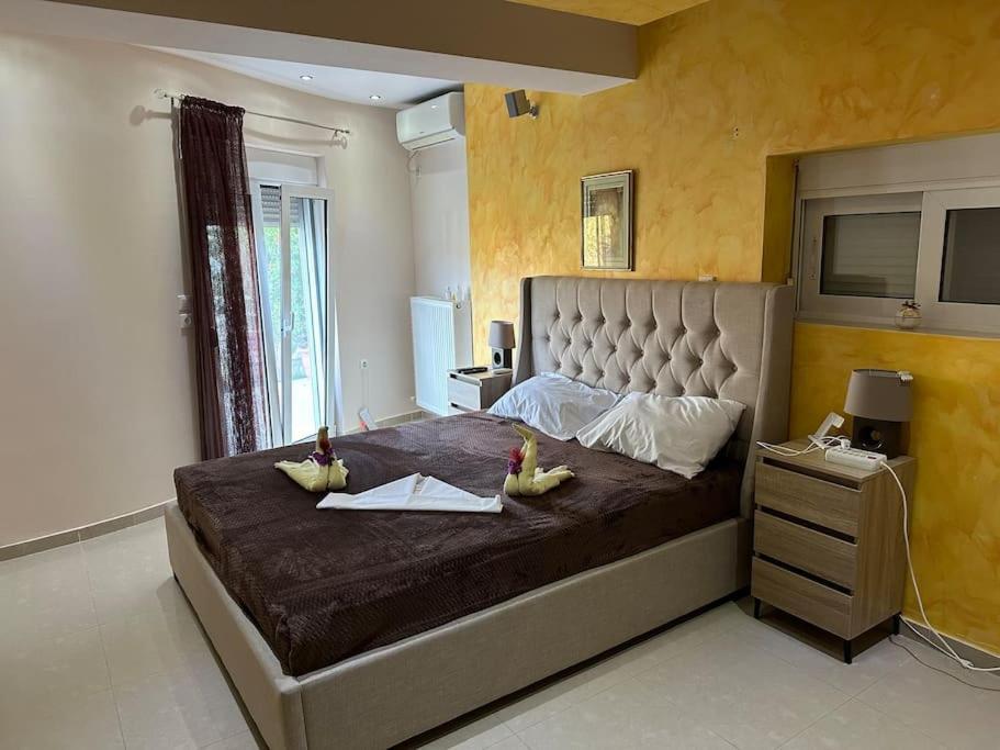 Вилла Lux House With Garden Kampos  Экстерьер фото